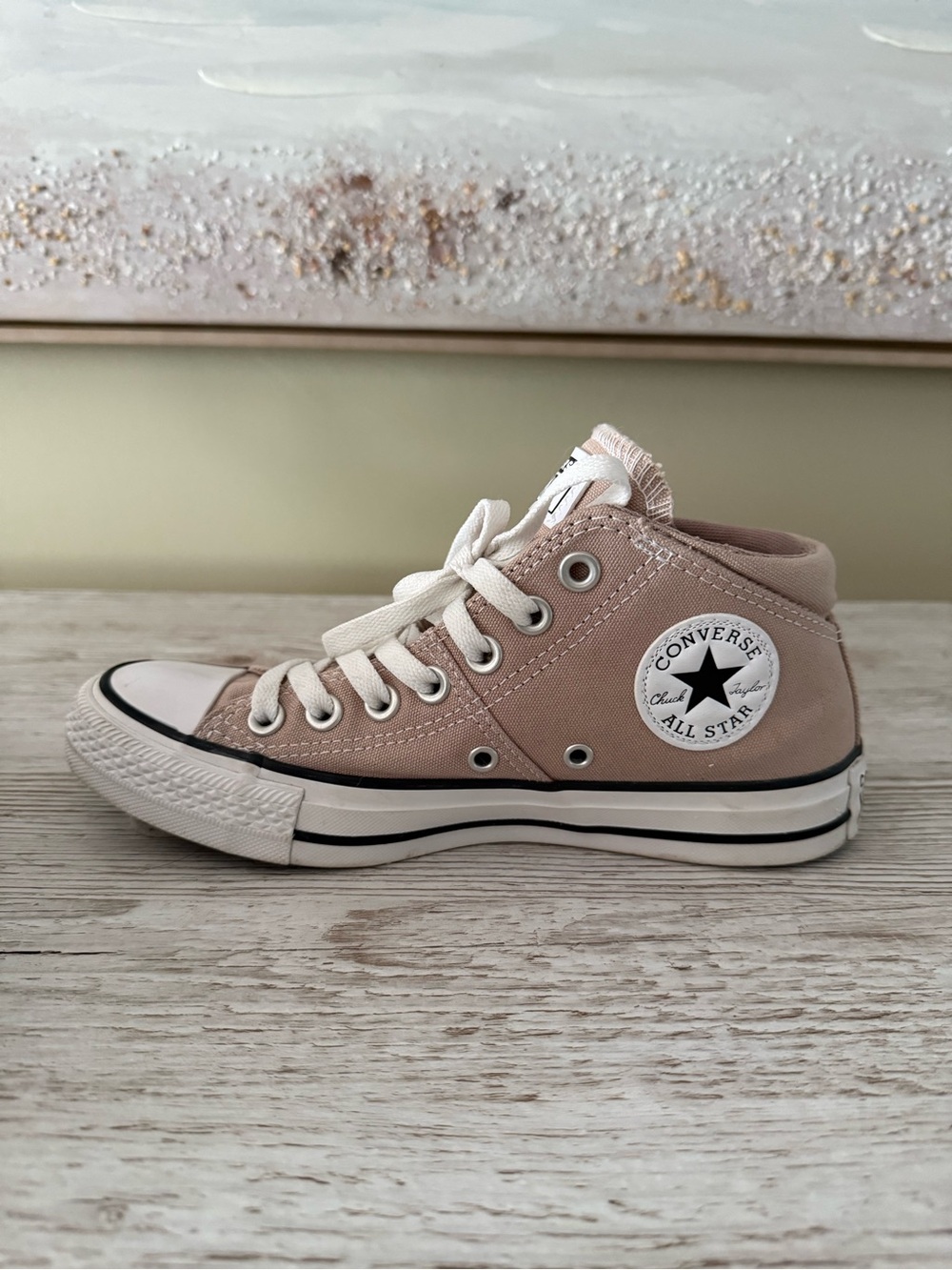 Converse Chuck Taylor All Star Madison Mid Canvas Women’s Sneaker - EUC Sz. 6